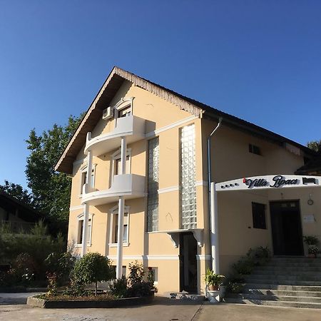 B&B Villa Pipacs Feketić Exterior foto